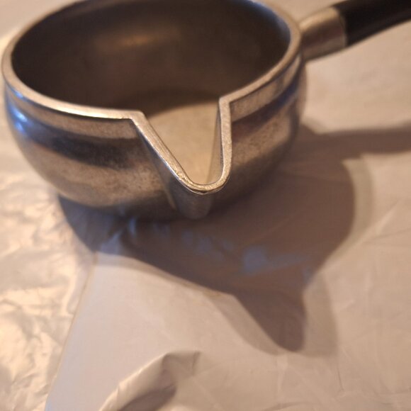pewter gravy boat / saucepan - Picture 7 of 9